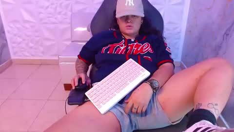 Snowflake online show from March 4, 4:40 am