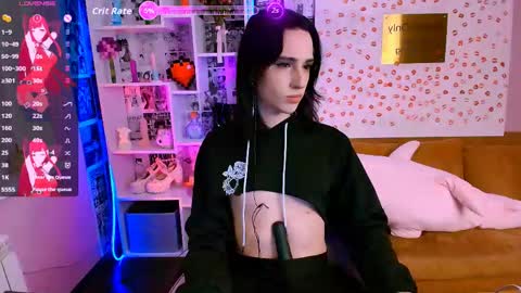 Yumeliko online show from April 13, 8:25 pm