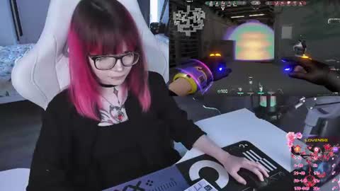 Snapshot of yumi_youkai chatting on June 18, 9:14 am Yumi 3 online show from June 18, 9:14 am