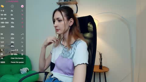 Snapshot of yumiko_yumi chatting on April 4, 12:02 pm yumiko_yumi online show from April 4, 12:02 pm