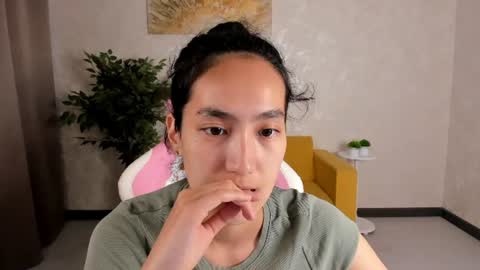 Snapshot of yummy_lamii chatting on June 29, 3:35 am Cindey online show from June 29, 3:35 am