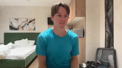 Snapshot of yummyalexxx chatting on January 12, 4:18 am Alex online show from January 12, 4:18 am