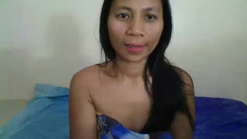 Snapshot of yuna_05 chatting on February 5, 4:33 pm yuna_05 online show from February 5, 4:33 pm