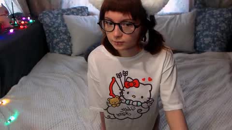 Snapshot of yuna_jin chatting on March 2, 5:19 am yuna_jin online show from March 2, 5:19 am