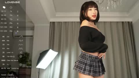 yuna_leen online show from September 21, 5:47 pm