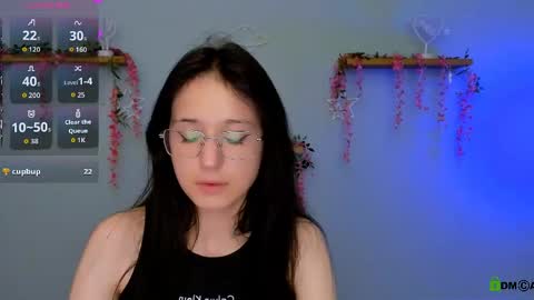 Snapshot of yuna_neon chatting on May 12, 6:27 pm yuna_neon online show from May 12, 6:27 pm
