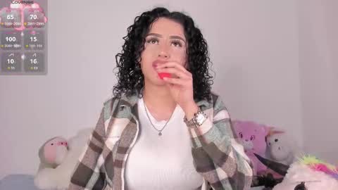 yunahott_ online show from February 15, 5:26 am