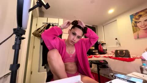 BbyTSSLut online show from March 25, 3:12 am