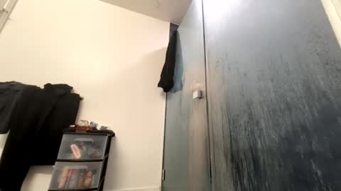 BbyTSSLut online show from April 8, 11:27 pm