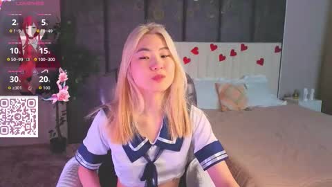 Yunna  online show from March 6, 1:24 am