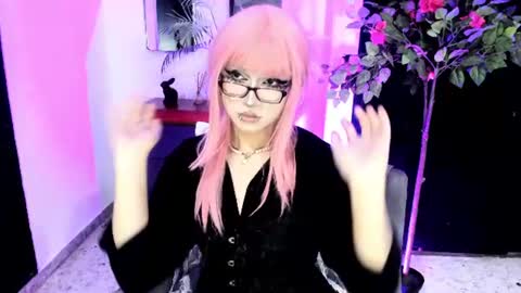 Snapshot of yuri_kay chatting on June 9, 9:37 pm Yuri Kay online show from June 9, 9:37 pm