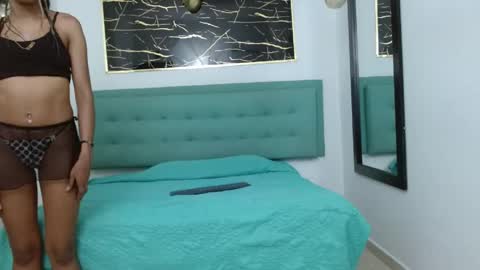  yuri queen  online show from April 20, 7:37 pm