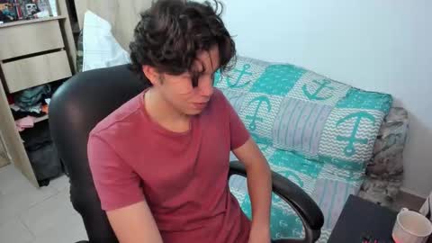 yurii_moody online show from March 15, 1:50 pm