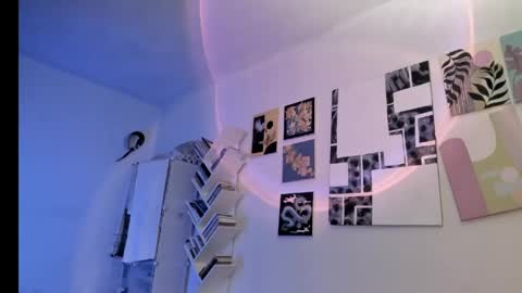 Snapshot of yury_sun chatting on June 7, 10:57 pm paola online show from June 7, 10:57 pm
