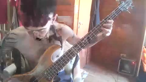 Yuumi online show from November 19, 6:52 pm