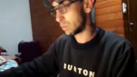 Yuumi online show from February 7, 6:50 am