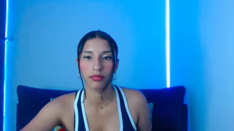 yuzii Im new to these pages so I hope you guys are kind to me. online show from November 19, 11:27 pm