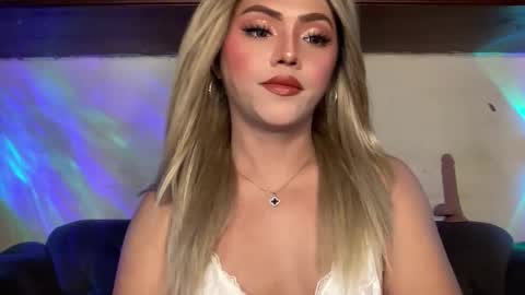 Miss Cali online show from October 26, 5:19 pm