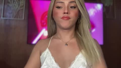 Miss Cali online show from January 12, 7:41 pm