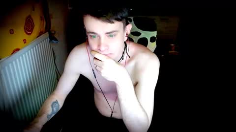 Snapshot of yyscript chatting on December 16, 7:15 am online show from December 16, 7:15 am