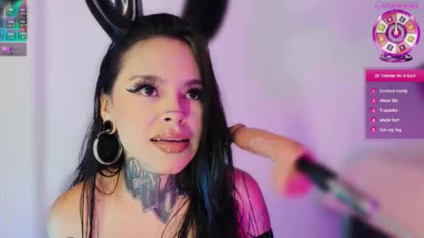 Snapshot of z_e_t_h_a chatting on September 10, 4:45 am tazzie online show from September 10, 4:45 am