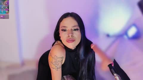 Snapshot of z_e_t_h_a chatting on September 15, 11:05 pm tazzie online show from September 15, 11:05 pm