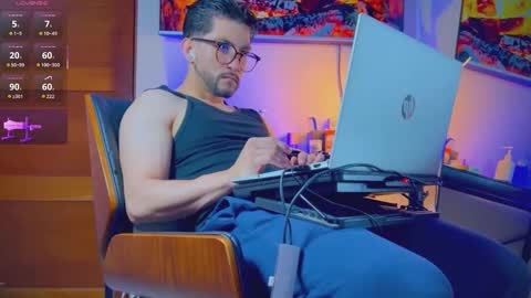 ZAC online show from November 29, 10:02 pm