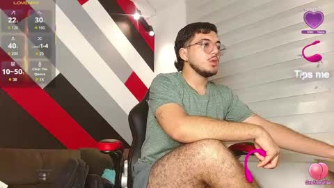 Snapshot of zac_golden chatting on April 27, 6:28 pm Zack online show from April 27, 6:28 pm