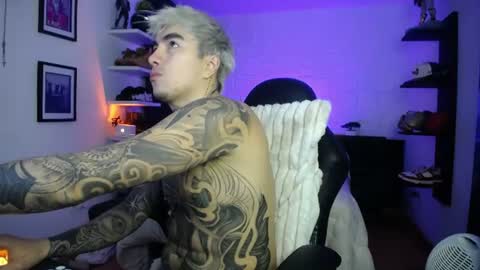 Snapshot of zac_muller1 chatting on June 14, 3:08 am zac_muller1 online show from June 14, 3:08 am