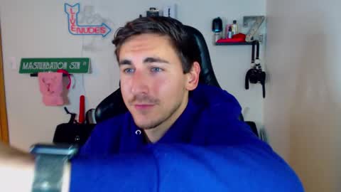 Snapshot of zach_rhyder chatting on December 12, 2:04 am Zach Rhyder online show from December 12, 2:04 am