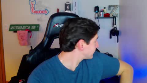 Snapshot of zach_rhyder chatting on February 13, 1:50 am Zach Rhyder online show from February 13, 1:50 am