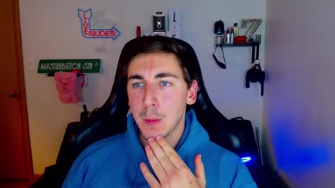 Snapshot of zach_rhyder chatting on February 18, 2:59 am Zach Rhyder online show from February 18, 2:59 am