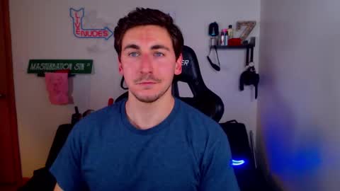 Snapshot of zach_rhyder chatting on February 24, 2:08 am Zach Rhyder online show from February 24, 2:08 am