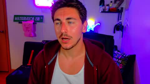 Snapshot of zach_rhyder chatting on September 19, 2:35 am Zach Rhyder online show from September 19, 2:35 am