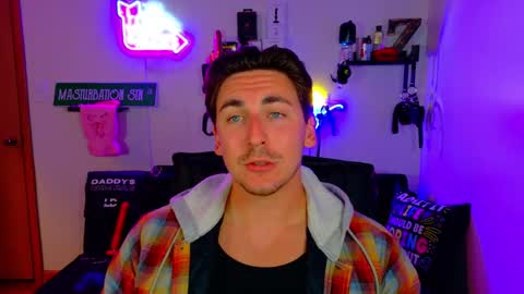 Snapshot of zach_rhyder chatting on September 28, 1:44 am Zach Rhyder online show from September 28, 1:44 am