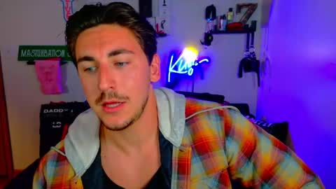 Snapshot of zach_rhyder chatting on October 7, 1:47 am Zach Rhyder online show from October 7, 1:47 am