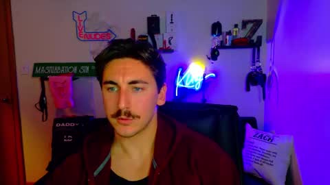 Snapshot of zach_rhyder chatting on November 7, 1:49 am Zach Rhyder online show from November 7, 1:49 am