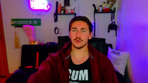 Snapshot of zach_rhyder chatting on May 21, 2:29 am Zach Rhyder online show from May 21, 2:29 am