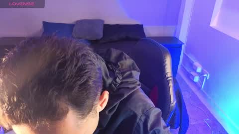Snapshot of zack_isback chatting on April 17, 8:23 pm zack_isback online show from April 17, 8:23 pm