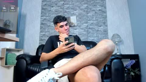 zack_joness10 online show from February 1, 4:55 am