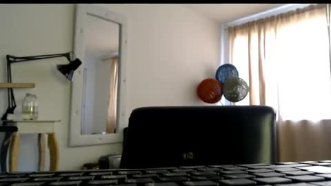 Snapshot of zack_kingg chatting on April 24, 6:43 pm Zack King online show from April 24, 6:43 pm