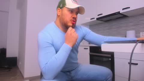 Zack online show from February 17, 12:07 am