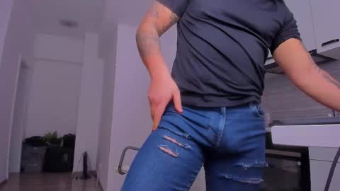 Zack online show from March 7, 11:46 pm