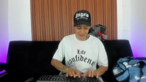 zack online show from February 20, 8:58 pm