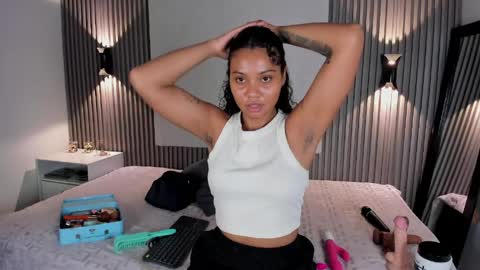 zafira online show from May 30, 3:58 am