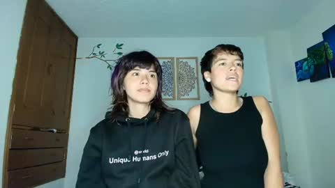 Snapshot of zafira_raven chatting on June 23, 2:31 am zafira_raven online show from June 23, 2:31 am