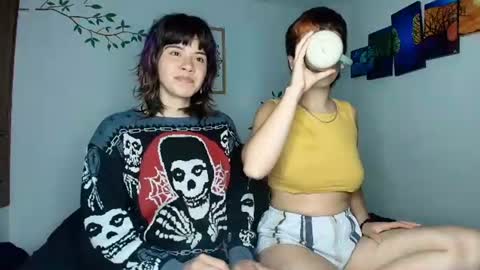 Snapshot of zafira_raven chatting on June 30, 2:01 am zafira_raven online show from June 30, 2:01 am