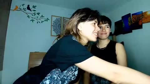 Snapshot of zafira_raven chatting on August 2, 2:32 am zafira_raven online show from August 2, 2:32 am