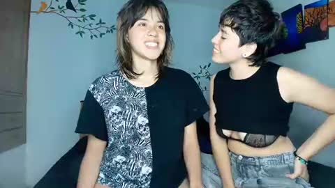 Snapshot of zafira_raven chatting on August 2, 11:03 pm zafira_raven online show from August 2, 11:03 pm