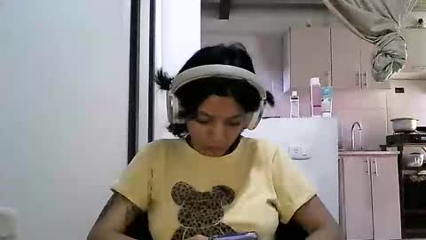 Snapshot of zafiro_rubi chatting on May 9, 2:55 pm Zafiro online show from May 9, 2:55 pm